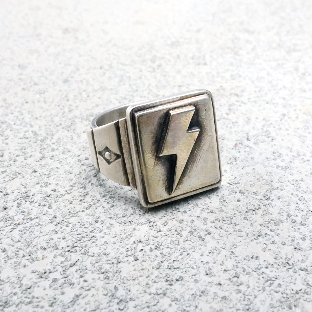 Bolt Ring