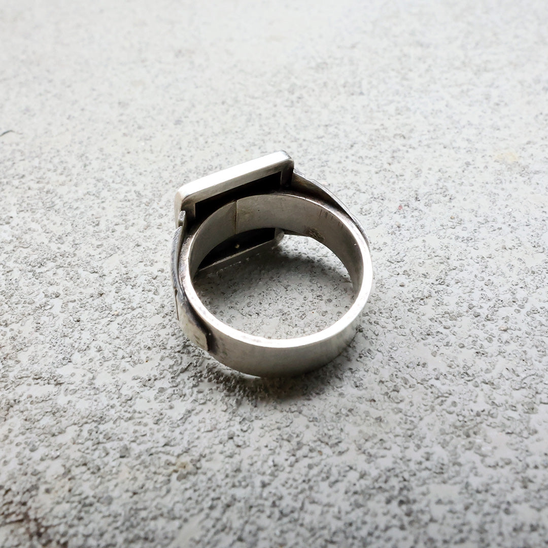 Bolt Ring